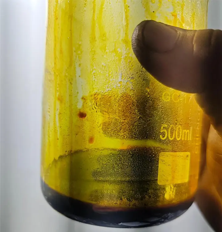 Pyrolysis Oil from Shredded Tyres Pyrolysis